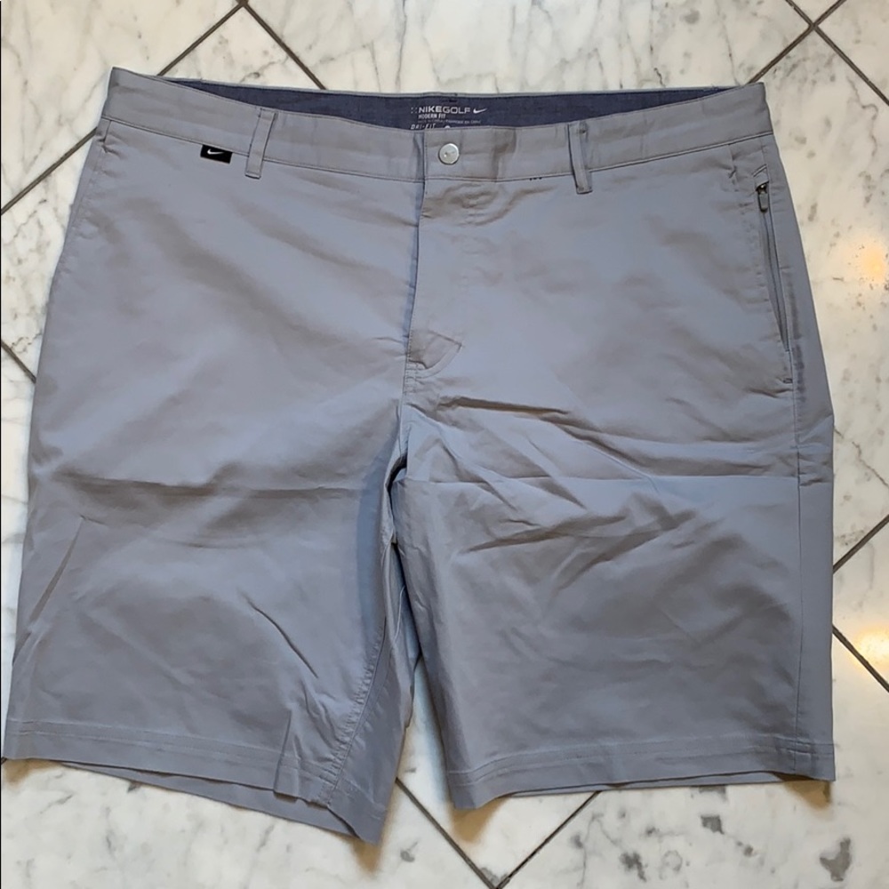 Nike golf shorts